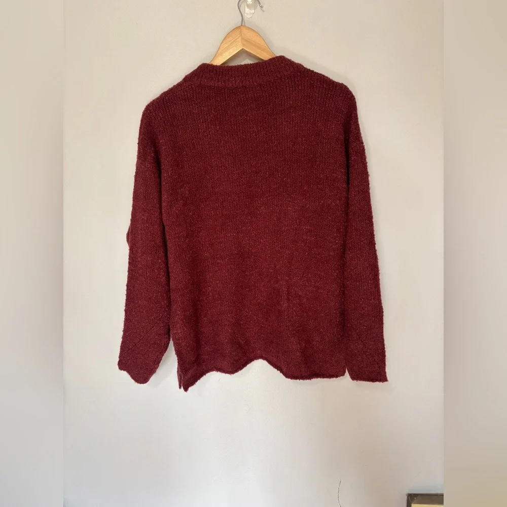 Urban Outfitters Rosie Cozy V Neck Fuzzy Sweater Women’s Medium Maroon Boxy